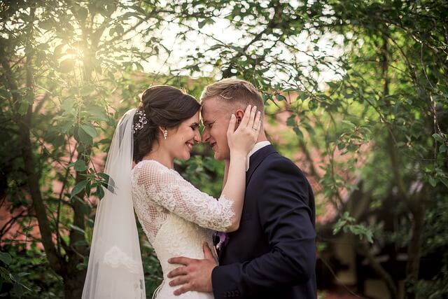 Wedding Photography picture of bride and groom