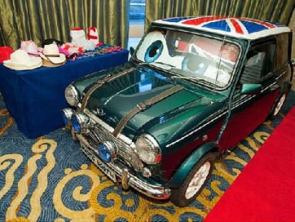 Fabulous, Classic Mini Cooper Photo Booth Hire