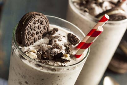 Thick Milk Shake With Oreos