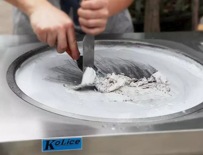 Making Ice Cream Rolls